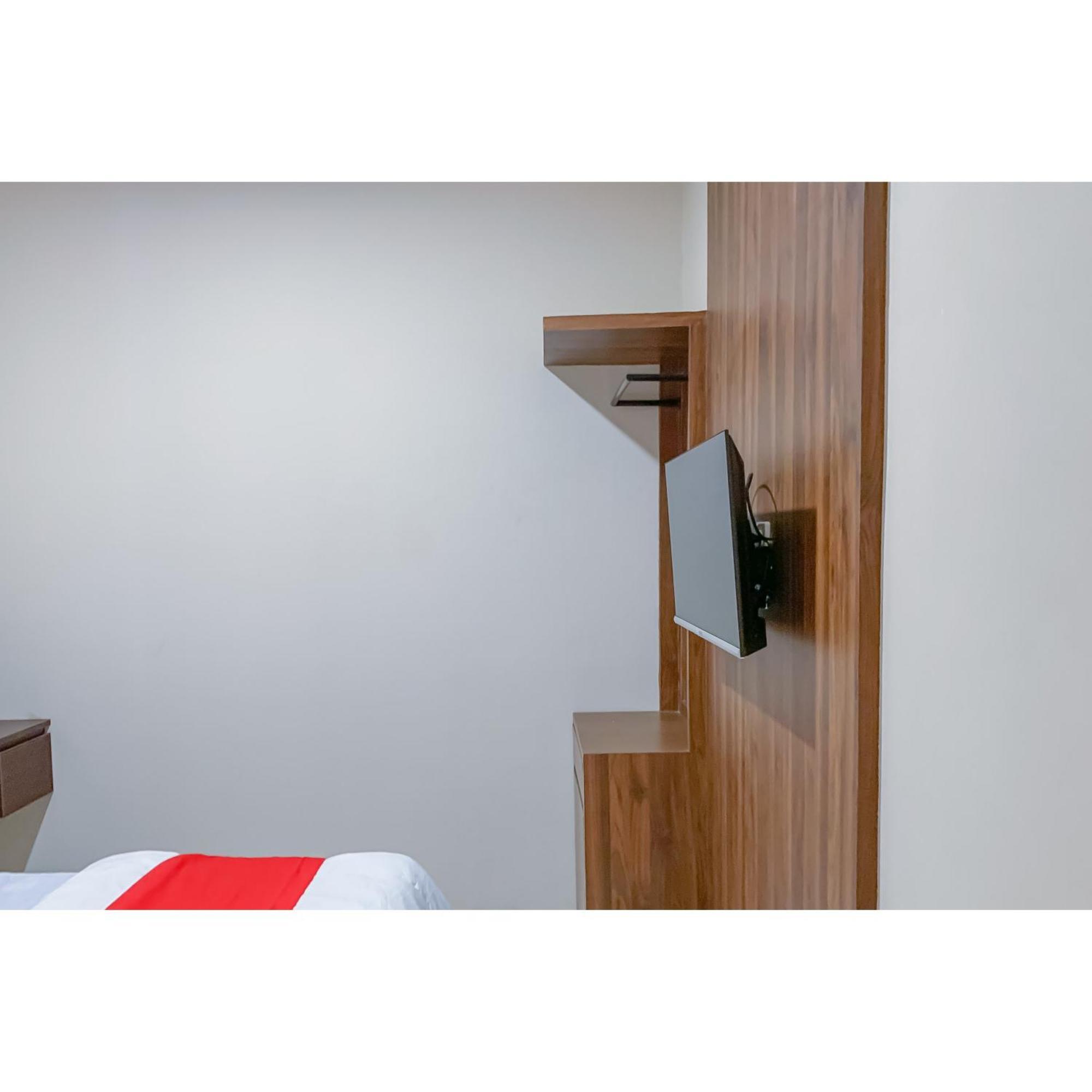 Reddoorz At D San Buah Batu 3* Bandung